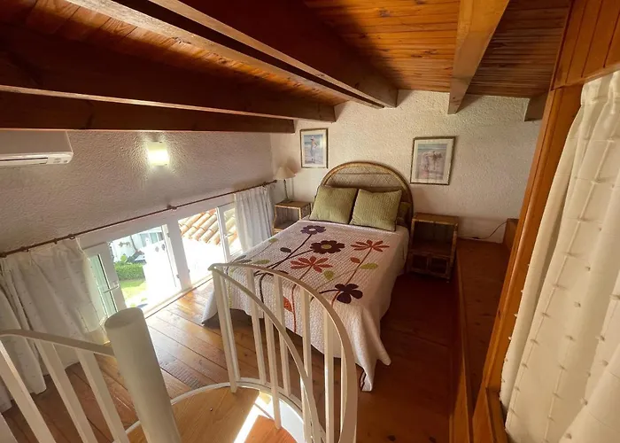 Playa Del Sol, 1 Dormitorio Frente Al Mar, By Bookindenia
